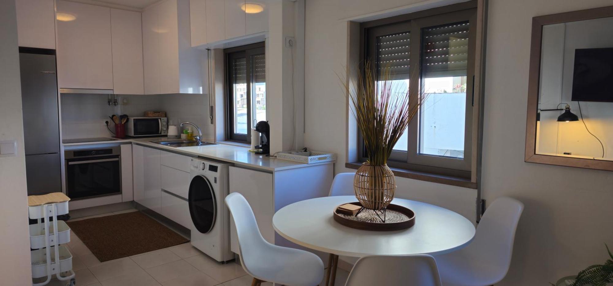 Casa Dos Sinos 2bedroom With Terrace Apartment *